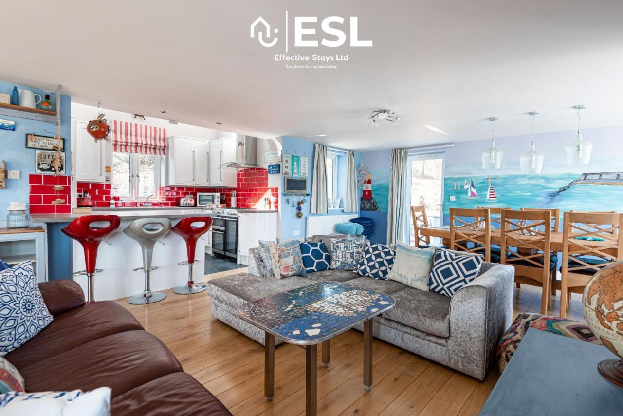 Beautiful En Suite 5 Bedroom Home With Sea Views Нью-Кі Екстер'єр фото
