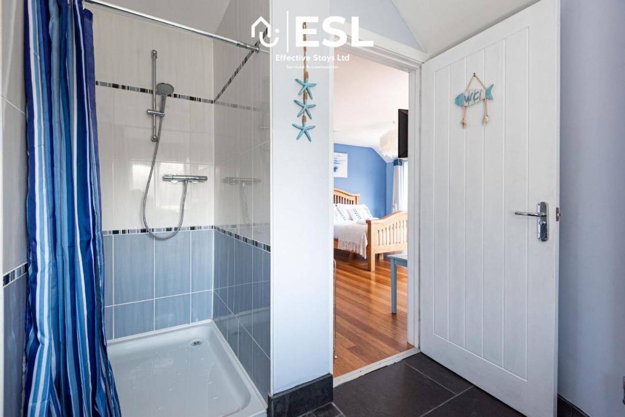 Beautiful En Suite 5 Bedroom Home With Sea Views Нью-Кі Екстер'єр фото